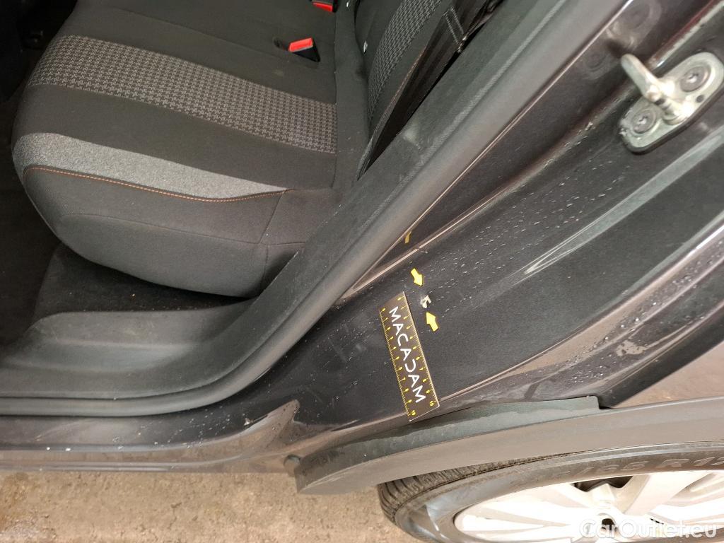  Peugeot  3008  Active Pack 1.5 HDi 130CV BVA8 E6d #14