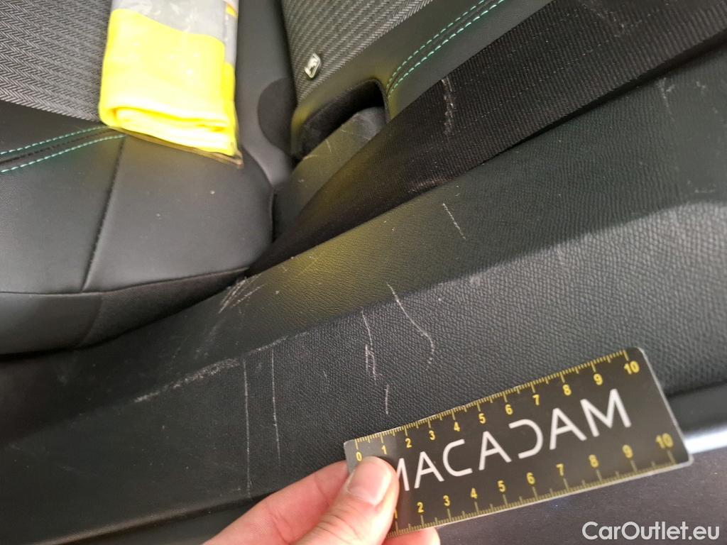  Peugeot  3008  Allure 1.5 HDi 130CV BVA8 E6d #49