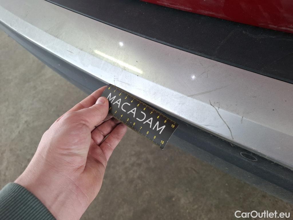  Peugeot  2008  Allure Pack 1.5 HDi 130CV BVA8 E6d #21