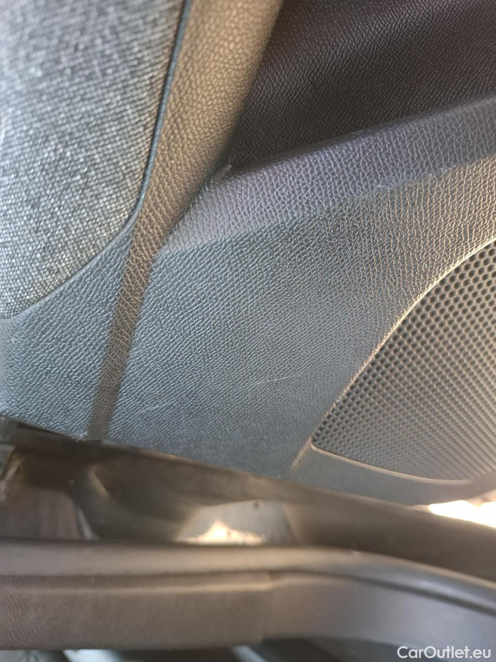  Peugeot  5008  Active Business 1.2 PureTech 130CV BVA8 7 Sieges E6d #69