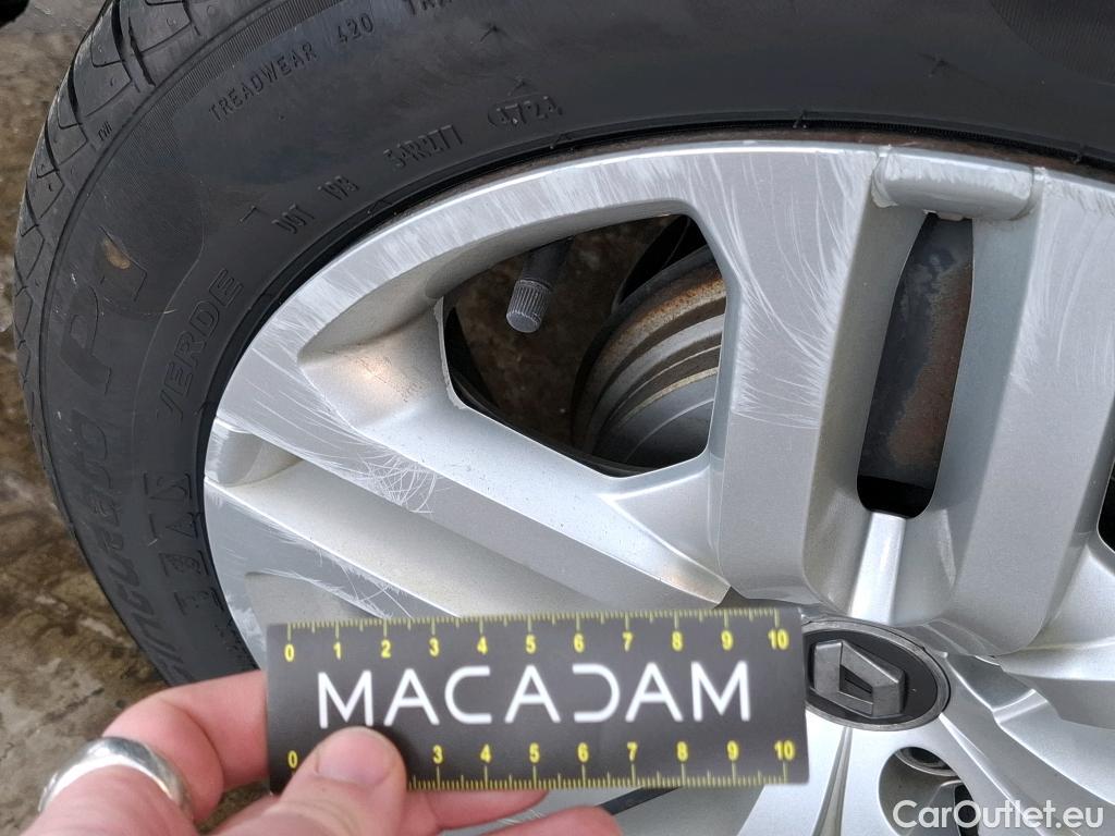  Renault  Clio  IV Business 1.5 dCi 90CV BVM5 E6 / DEMARREUR HS #23