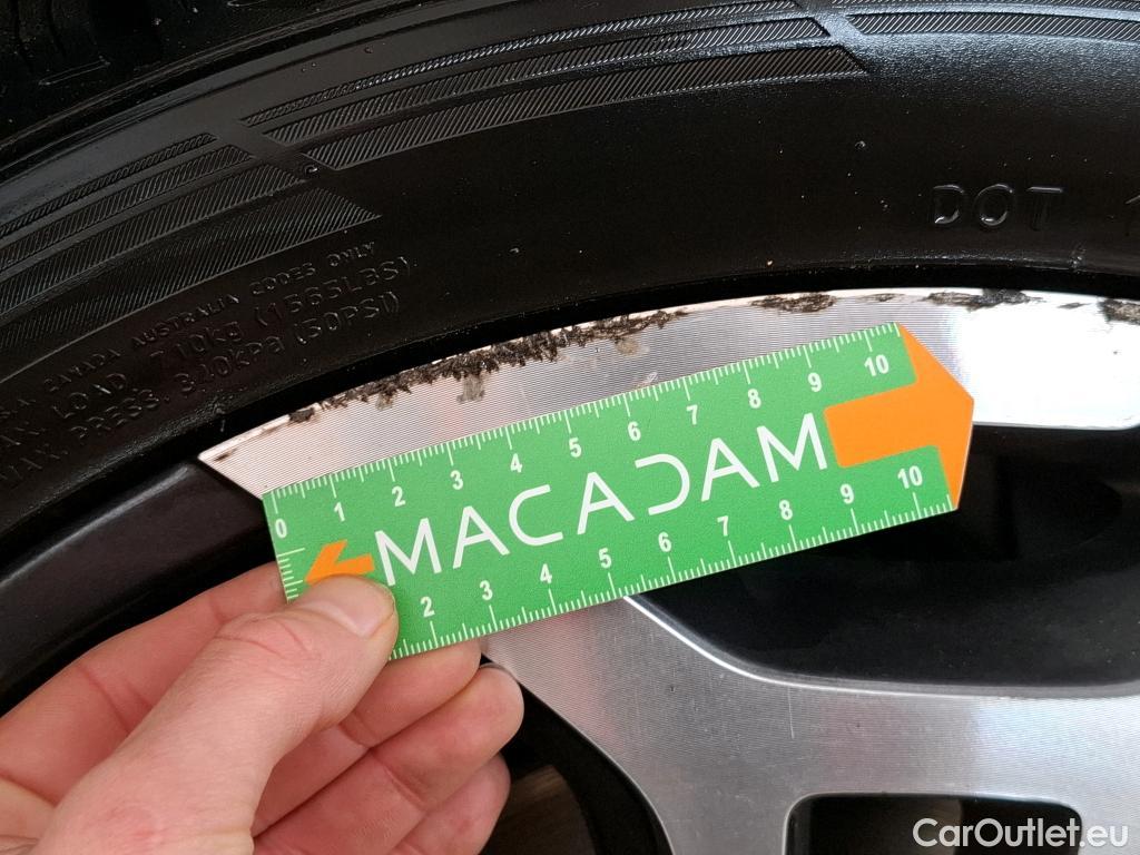  Renault  Kadjar RENAULT  / 2018 / 5P / Crossover Intens TCe 140 EDC FAP(SL) #20