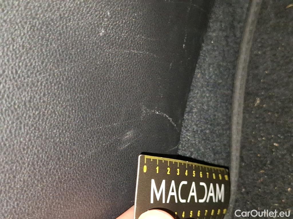  Renault  Megane  IV Berline 5pt. Business 1.5 dCi 115CV BVM6 E6d #43