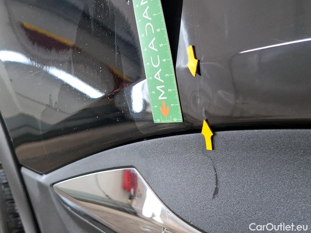  Renault  Kadjar RENAULT  / 2018 / 5P / Crossover Intens TCe 140 EDC FAP(SL) #46