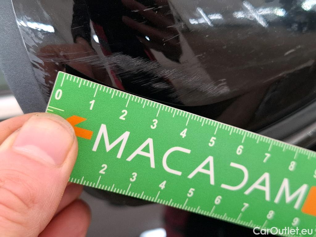  Renault  Kadjar RENAULT  / 2018 / 5P / Crossover Intens TCe 140 EDC FAP(SL) #51