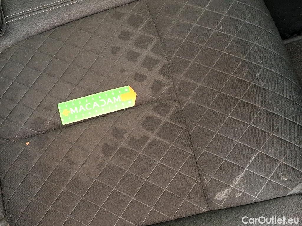  Renault  Kadjar RENAULT  / 2018 / 5P / Crossover Intens TCe 140 EDC FAP(SL) #53