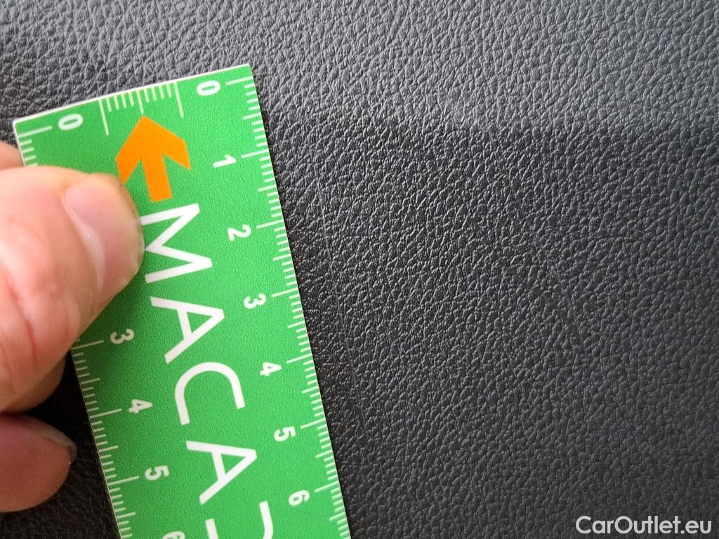  Renault  Kadjar RENAULT  / 2018 / 5P / Crossover Intens TCe 140 EDC FAP(SL) #35