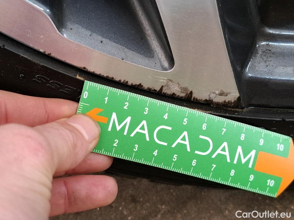  Renault  Kadjar RENAULT  / 2018 / 5P / Crossover Intens TCe 140 EDC FAP(SL) #23