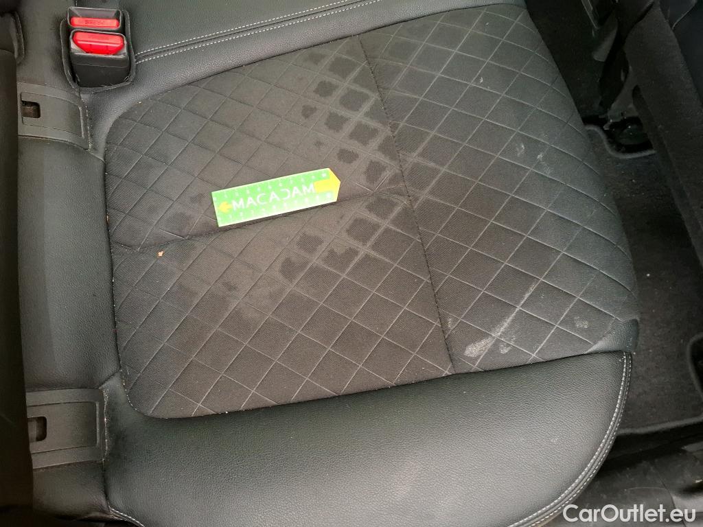  Renault  Kadjar RENAULT  / 2018 / 5P / Crossover Intens TCe 140 EDC FAP(SL) #52