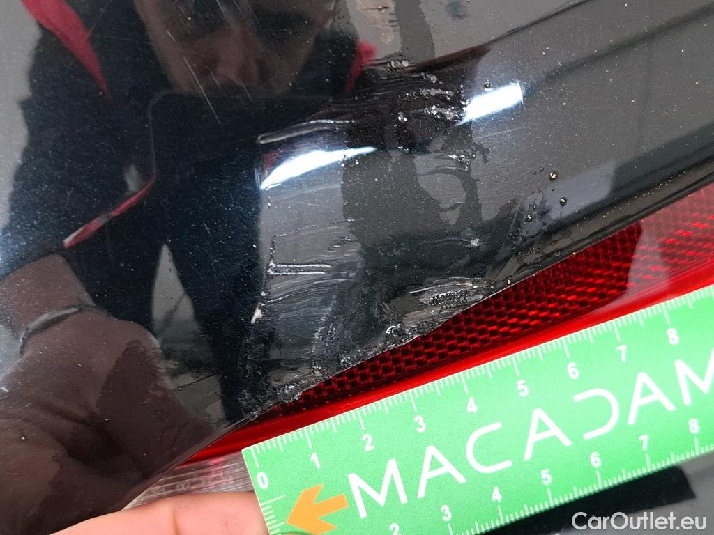  Renault  Kadjar RENAULT  / 2018 / 5P / Crossover Intens TCe 140 EDC FAP(SL) #13