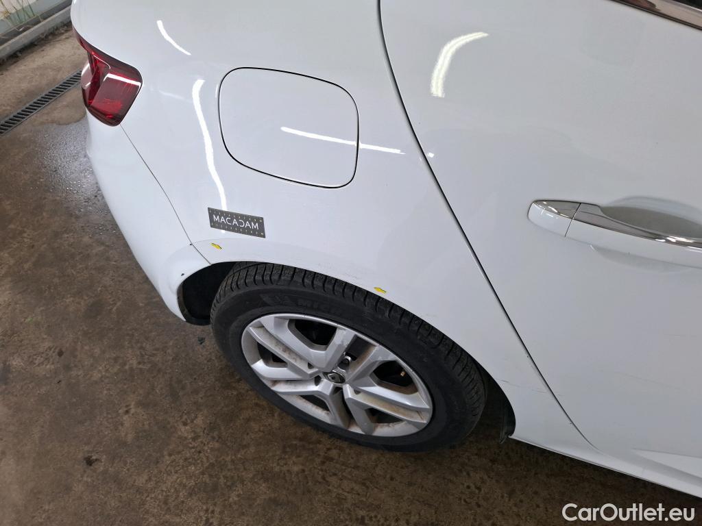  Renault  Megane  IV Berline 5pt. Business 1.5 dCi 115CV BVM6 E6dT #74