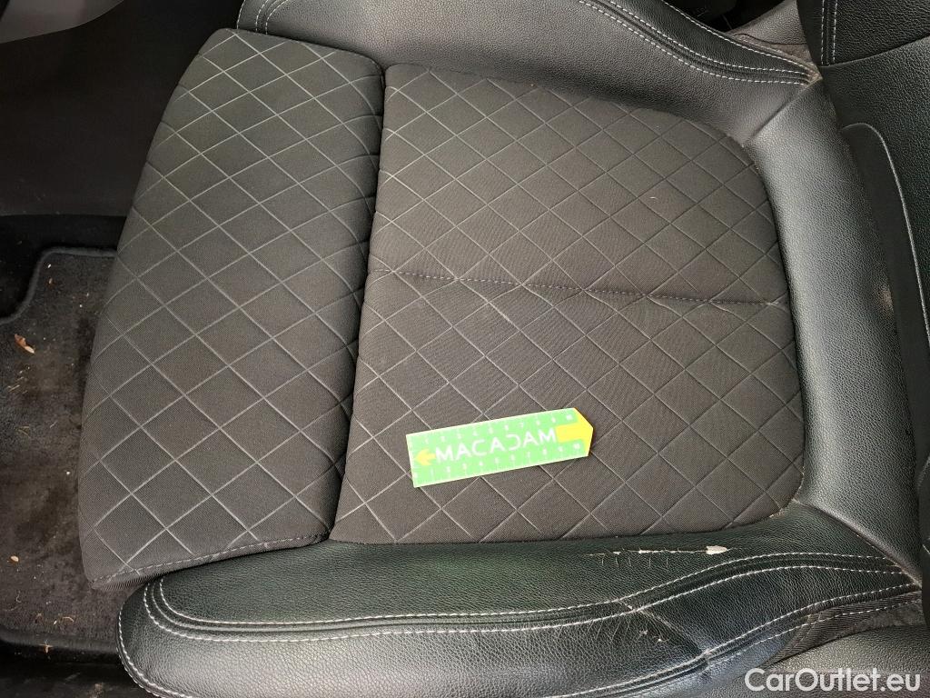  Renault  Kadjar RENAULT  / 2018 / 5P / Crossover Intens TCe 140 EDC FAP(SL) #7