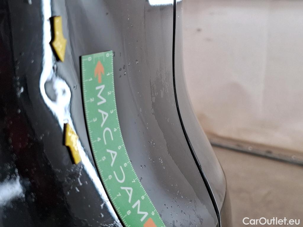  Renault  Kadjar RENAULT  / 2018 / 5P / Crossover Intens TCe 140 EDC FAP(SL) #41