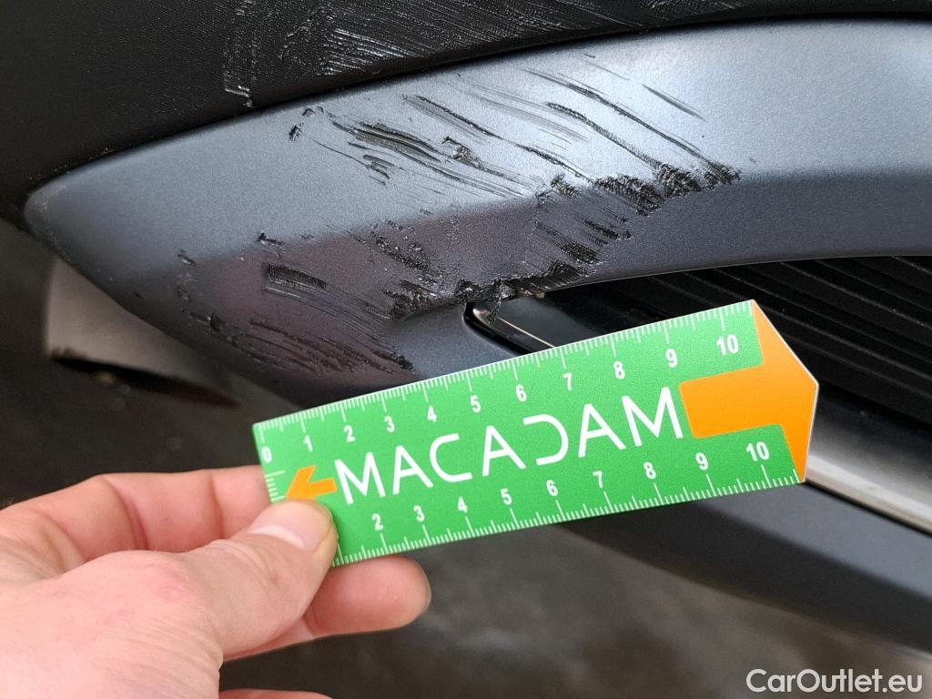  Renault  Kadjar RENAULT  / 2018 / 5P / Crossover Intens TCe 140 EDC FAP(SL) #48