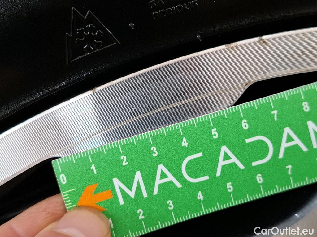  Renault  Kadjar RENAULT  / 2018 / 5P / Crossover Intens TCe 140 EDC FAP(SL) #27