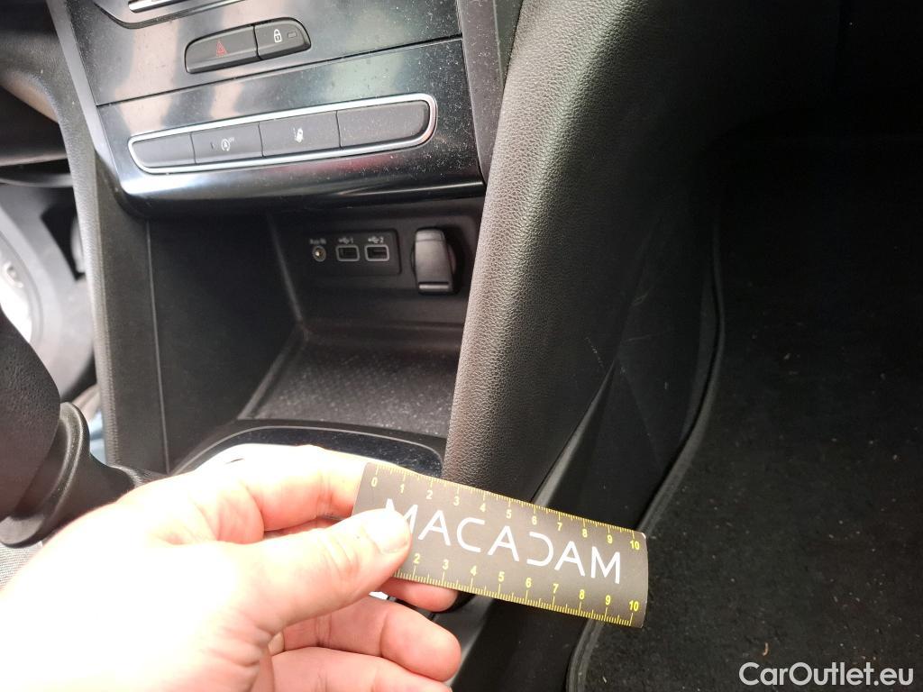  Renault  Megane  IV Berline 5pt. Business 1.5 dCi 115CV BVM6 E6d #44