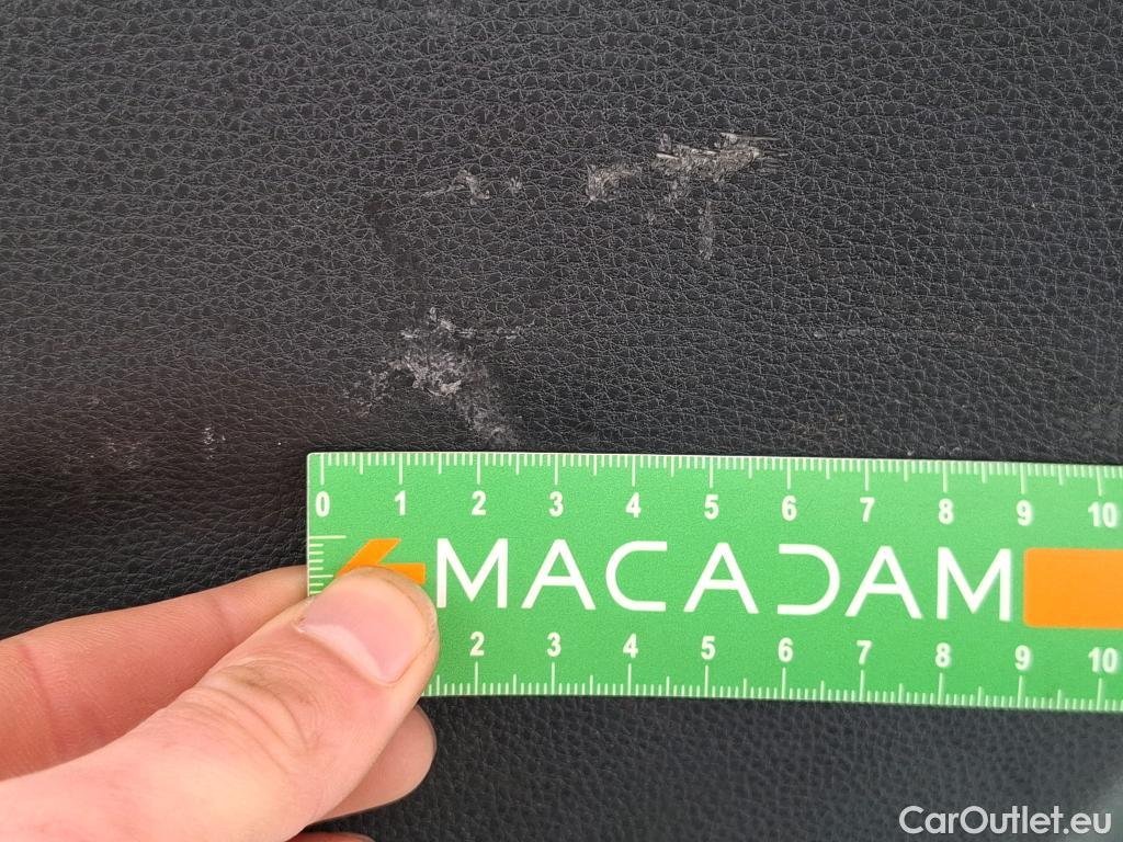  Toyota  Corolla TOYOTA  / 2018 / 5P / Berline Hybride 122h Dynamic Business Stage Acad #30