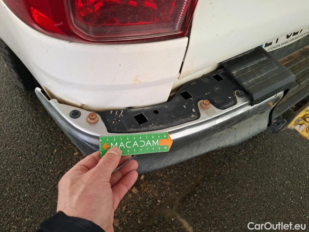  Toyota  Hilux TOYOTA  DC 4p Plateau double cabine 4WD 2.4 D-4D Double Cabine Légende #43