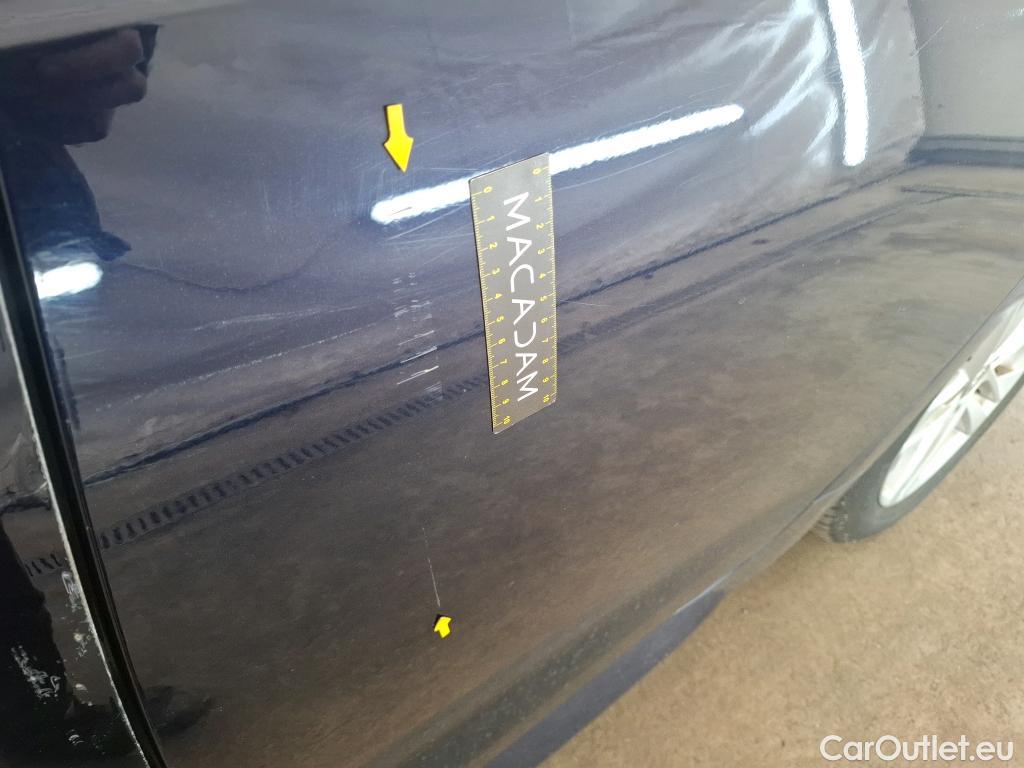  Toyota  Corolla TOYOTA  / 2018 / 5P / Berline Hybride 122h Dynamic Business Stage Acad #23