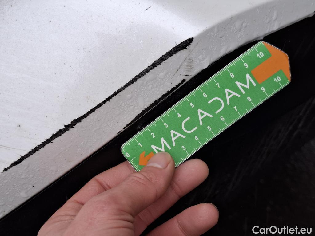  Toyota  C-HR TOYOTA  / 2016 / 5P / SUV 1.8 HYBRIDE 122 GRAPHIC #13