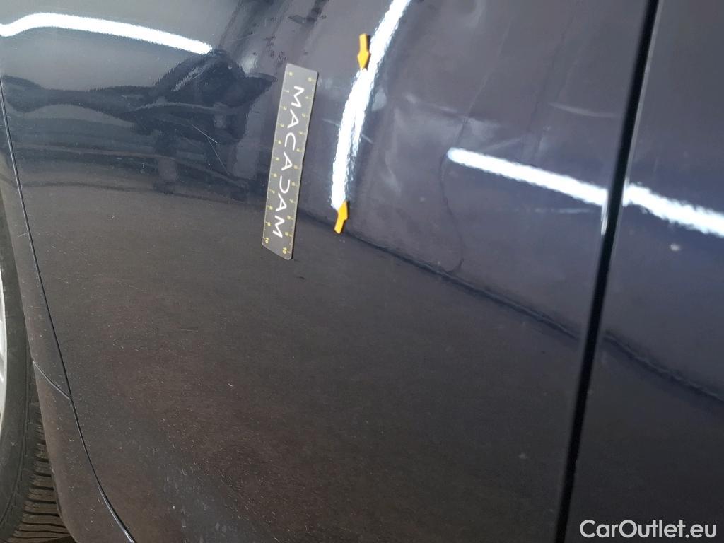  Toyota  Corolla TOYOTA  / 2018 / 5P / Berline Hybride 122h Dynamic Business Stage Acad #11