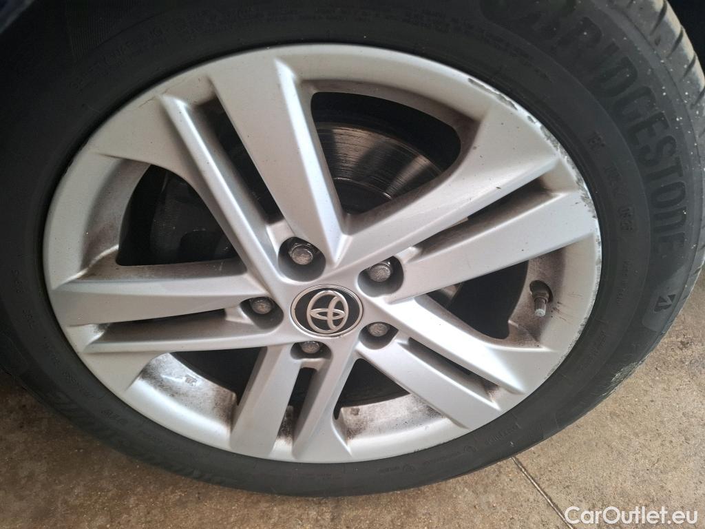  Toyota  Corolla TOYOTA  / 2018 / 5P / Berline Hybride 122h Dynamic Business Stage Acad #38