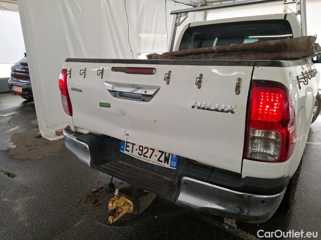  Toyota  Hilux TOYOTA  DC 4p Plateau double cabine 4WD 2.4 D-4D Double Cabine Légende #21