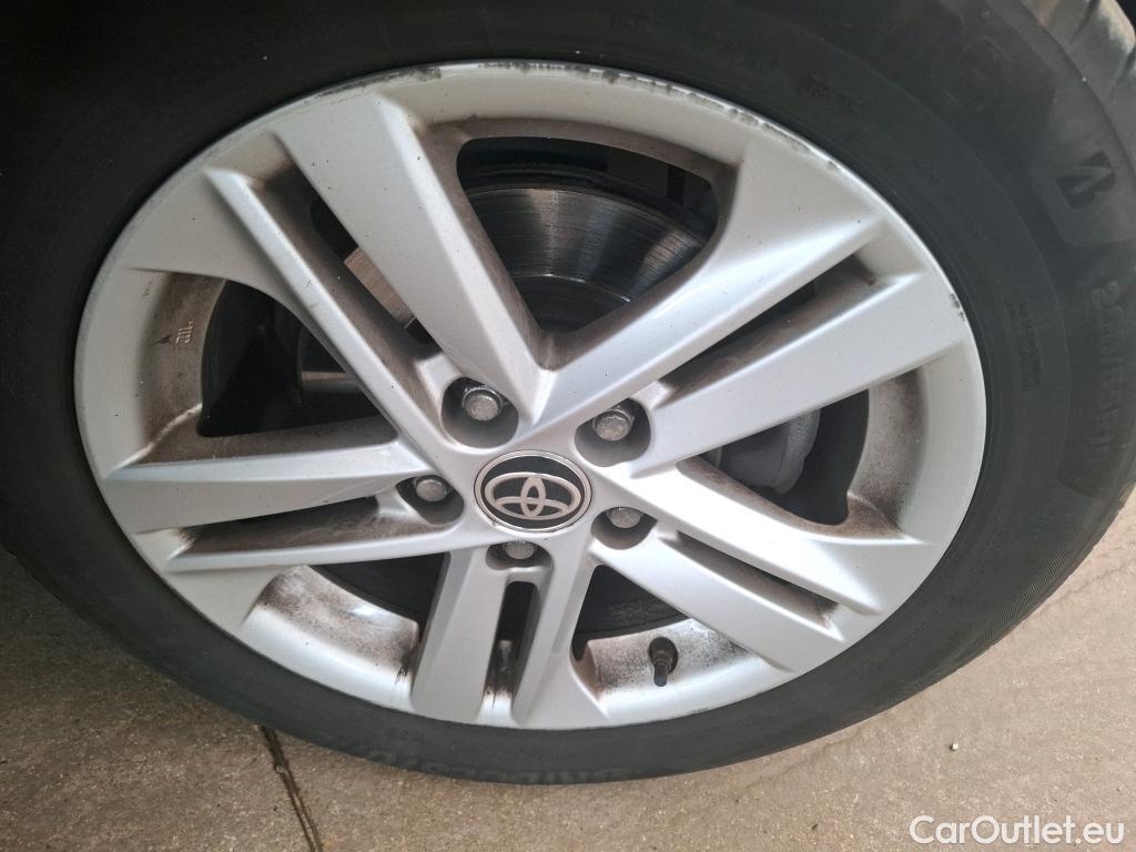  Toyota  Corolla TOYOTA  / 2018 / 5P / Berline Hybride 122h Dynamic Business Stage Acad #43