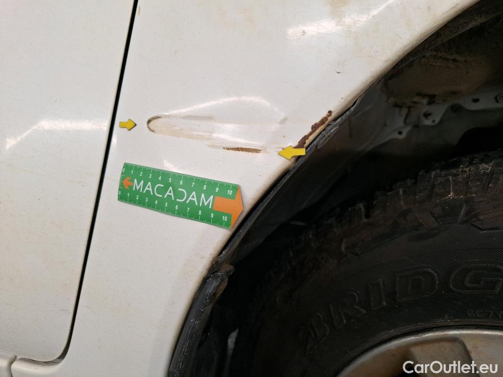  Toyota  Hilux TOYOTA  DC 4p Plateau double cabine 4WD 2.4 D-4D Double Cabine Légende #28