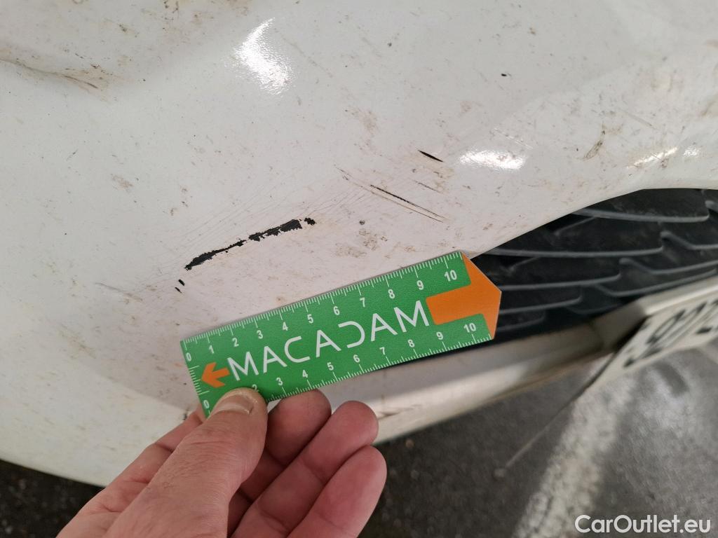  Toyota  Hilux TOYOTA  DC 4p Plateau double cabine 4WD 2.4 D-4D Double Cabine Légende #4