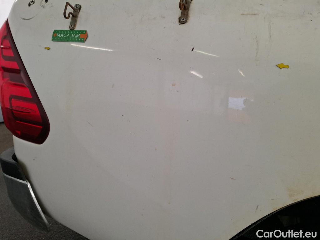  Toyota  Hilux TOYOTA  DC 4p Plateau double cabine 4WD 2.4 D-4D Double Cabine Légende #19