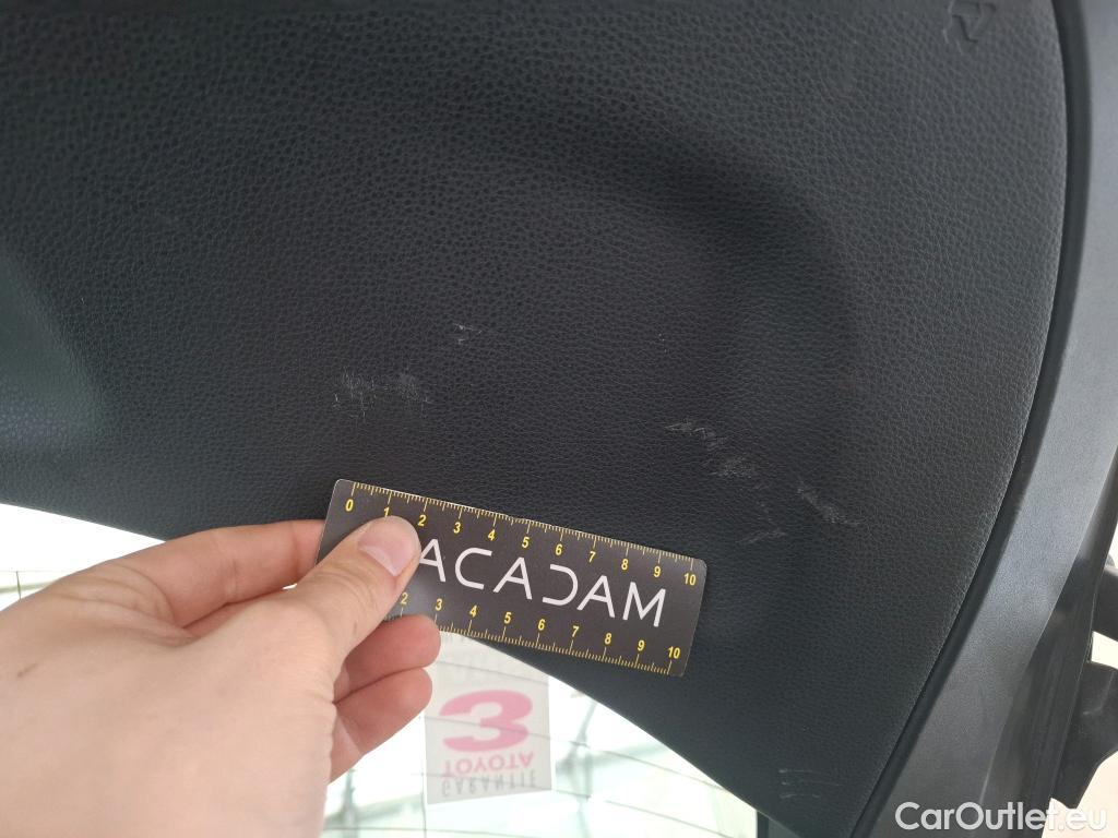  Toyota  Corolla TOYOTA  / 2018 / 5P / Berline Hybride 122h Dynamic Business Stage Acad #56