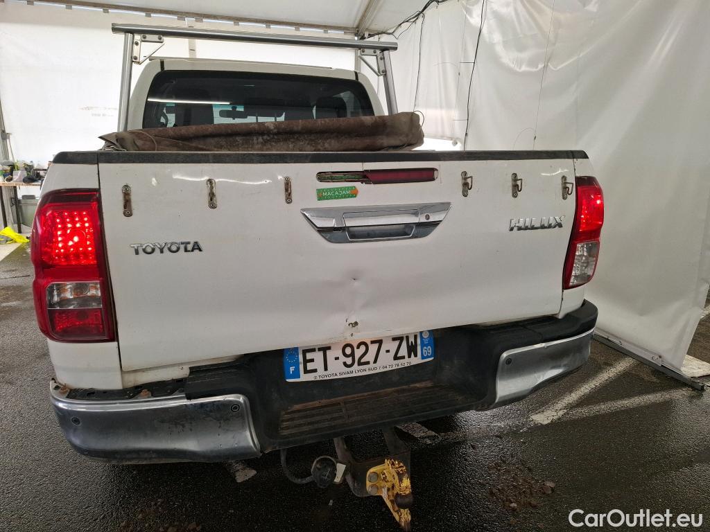  Toyota  Hilux TOYOTA  DC 4p Plateau double cabine 4WD 2.4 D-4D Double Cabine Légende #34