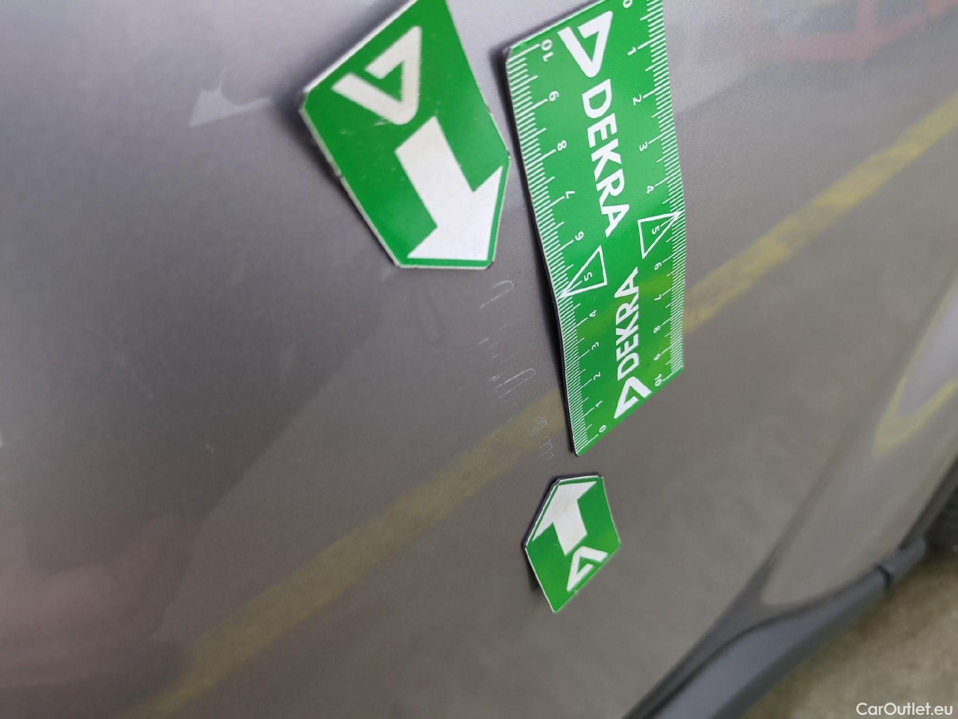  Toyota  C-HR TOYOTA  / 2016 / 5P / SUV 2.0 Hybride 184 Dynamic Business Beyond #9