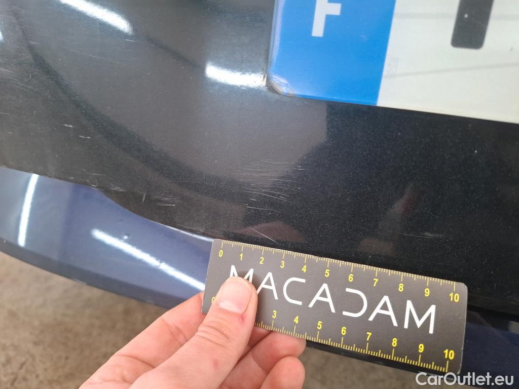  Toyota  Corolla TOYOTA  / 2018 / 5P / Berline Hybride 122h Dynamic Business Stage Acad #36