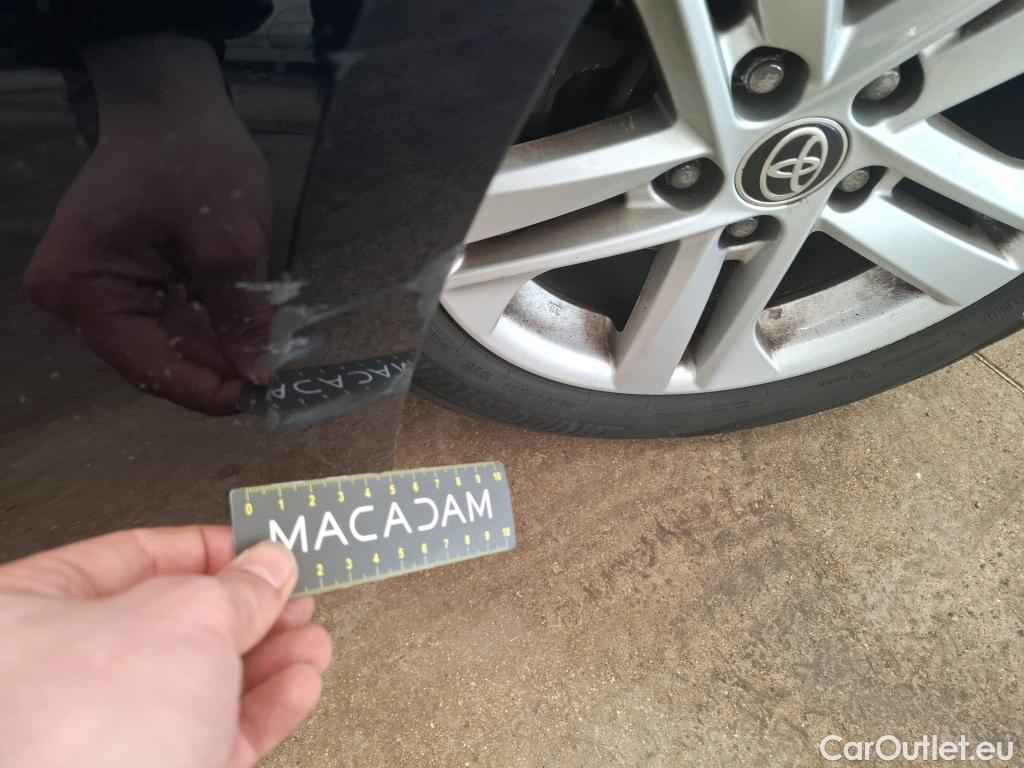  Toyota  Corolla TOYOTA  / 2018 / 5P / Berline Hybride 122h Dynamic Business Stage Acad #29