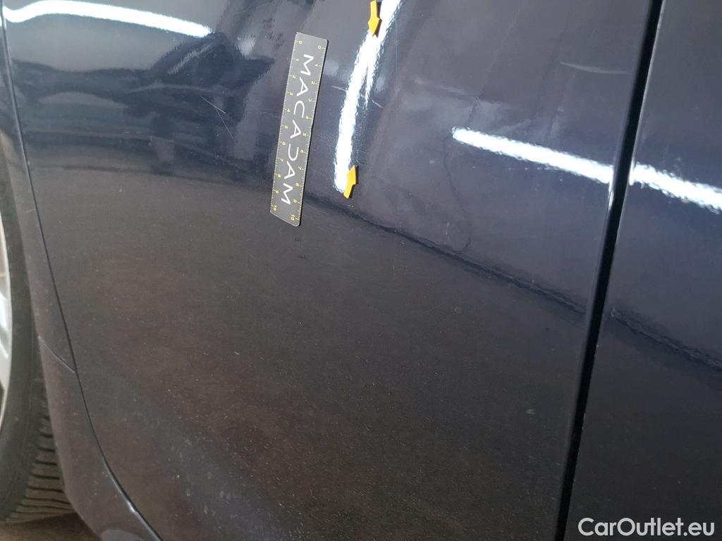  Toyota  Corolla TOYOTA  / 2018 / 5P / Berline Hybride 122h Dynamic Business Stage Acad #12