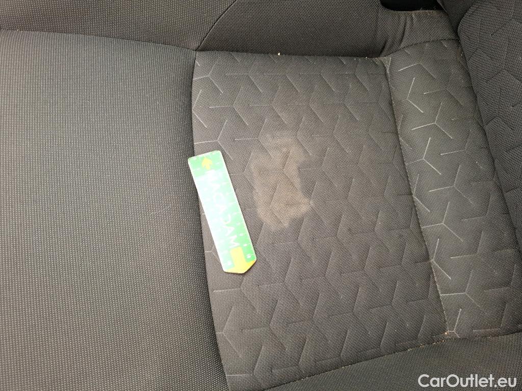  Toyota  Corolla TOYOTA  / 2018 / 5P / Berline Hybride 122h Dynamic Business Stage Acad #39