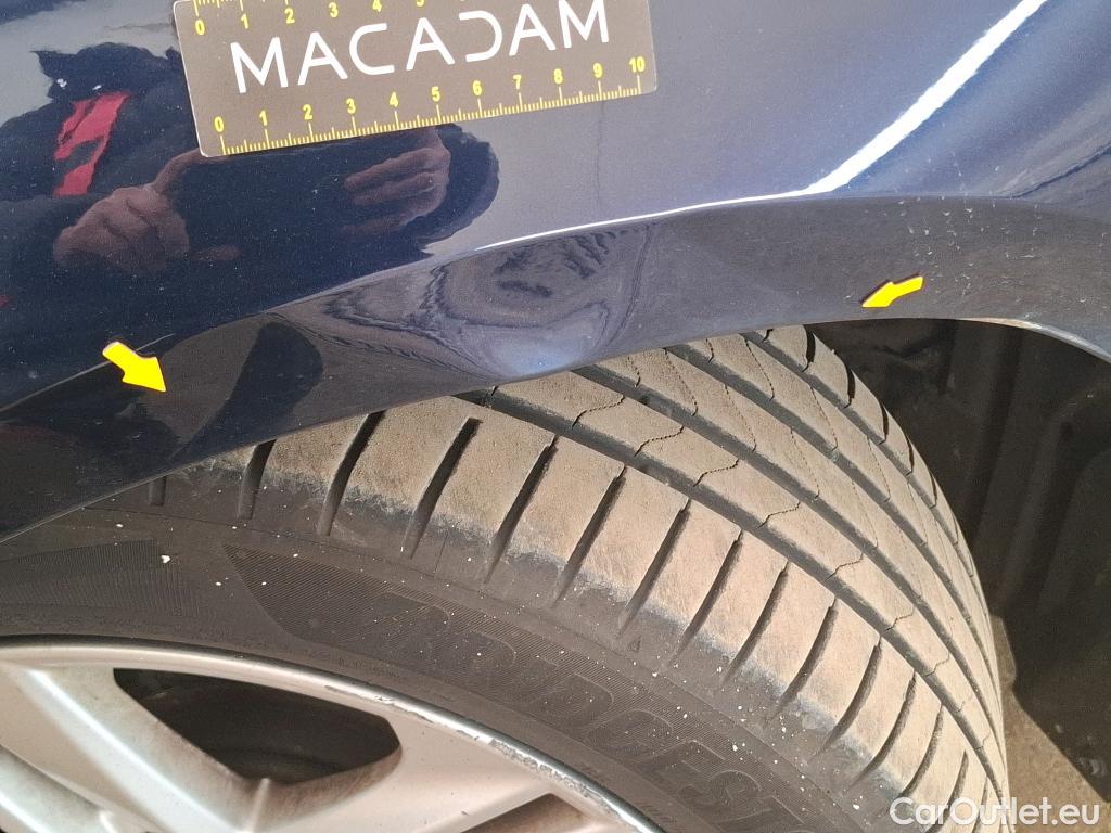  Toyota  Corolla TOYOTA  / 2018 / 5P / Berline Hybride 122h Dynamic Business Stage Acad #2