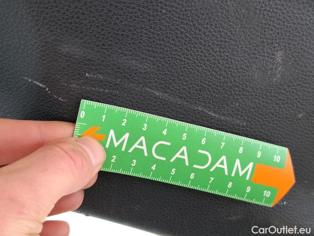  Toyota  Corolla TOYOTA  / 2018 / 5P / Berline Hybride 122h Dynamic Business Stage Acad #33