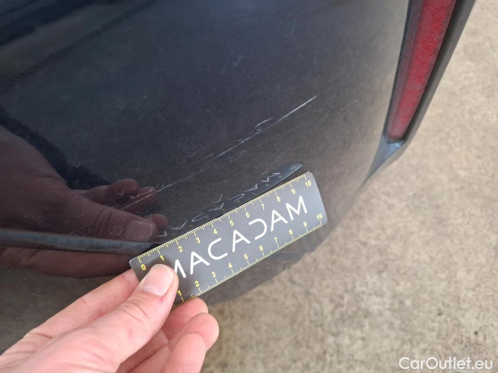  Toyota  Corolla TOYOTA  / 2018 / 5P / Berline Hybride 122h Dynamic Business Stage Acad #17