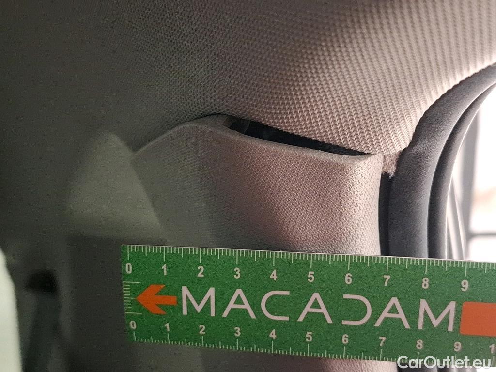  Volkswagen  Tiguan VOLKSWAGEN  Allspace / 2021 / 5P / SUV 2.0 TDI 150 DSG7 LIFE PLUS #39