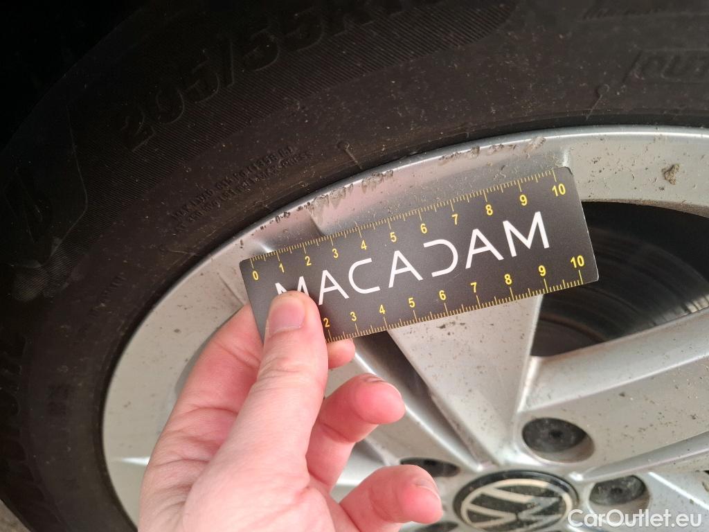  Volkswagen  Golf  VOLKSWAGEN / 2020 / 5P / Berline 2.0 TDI SCR 150 DSG7 Life Busi 1st #25