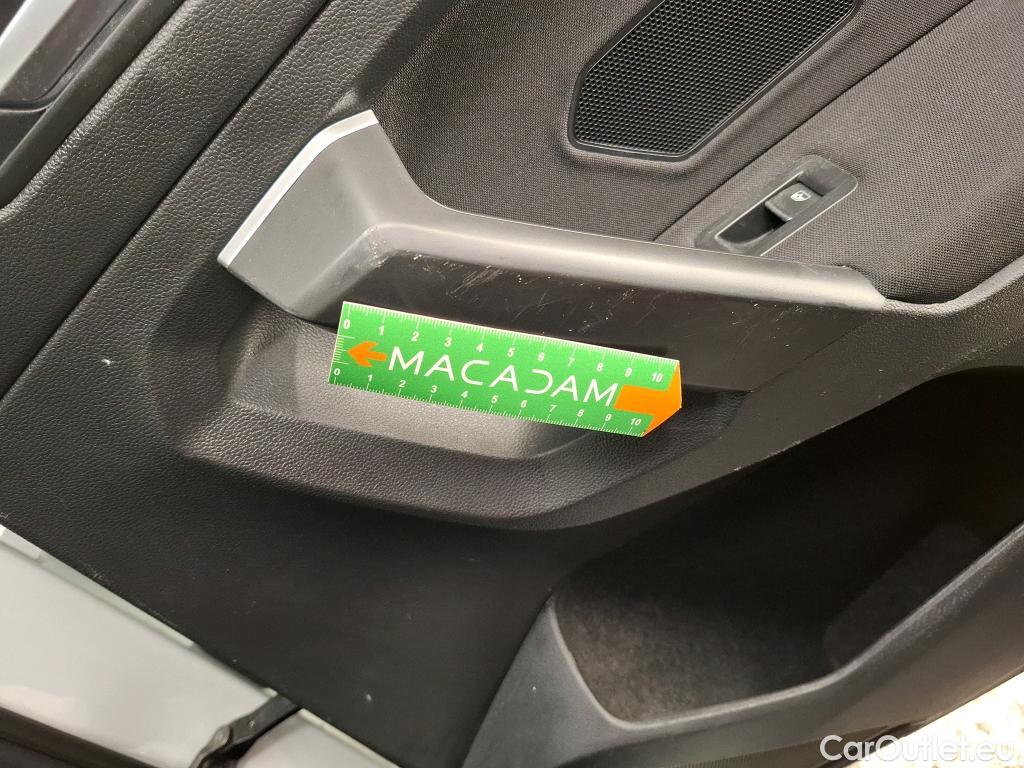  Volkswagen  Tiguan VOLKSWAGEN  Allspace / 2021 / 5P / SUV 2.0 TDI 150 DSG7 LIFE PLUS #13