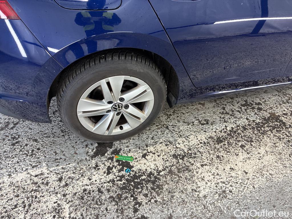  Volkswagen  Golf  VOLKSWAGEN / 2020 / 5P / Berline 1.0 TSI OPF 110 BVM6 Life Busi 1st #25