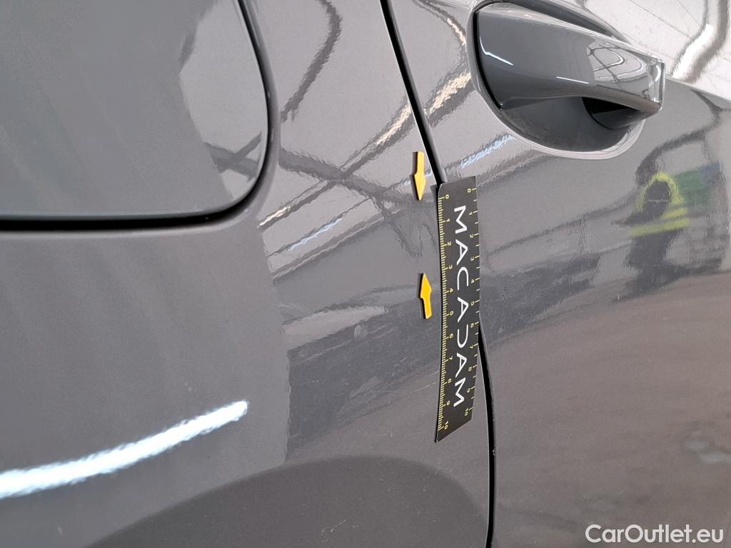  Volkswagen  Golf  VOLKSWAGEN SW / 2020 / 5P / Break 2.0 TDI SCR 115 DSG7 Life Business #20