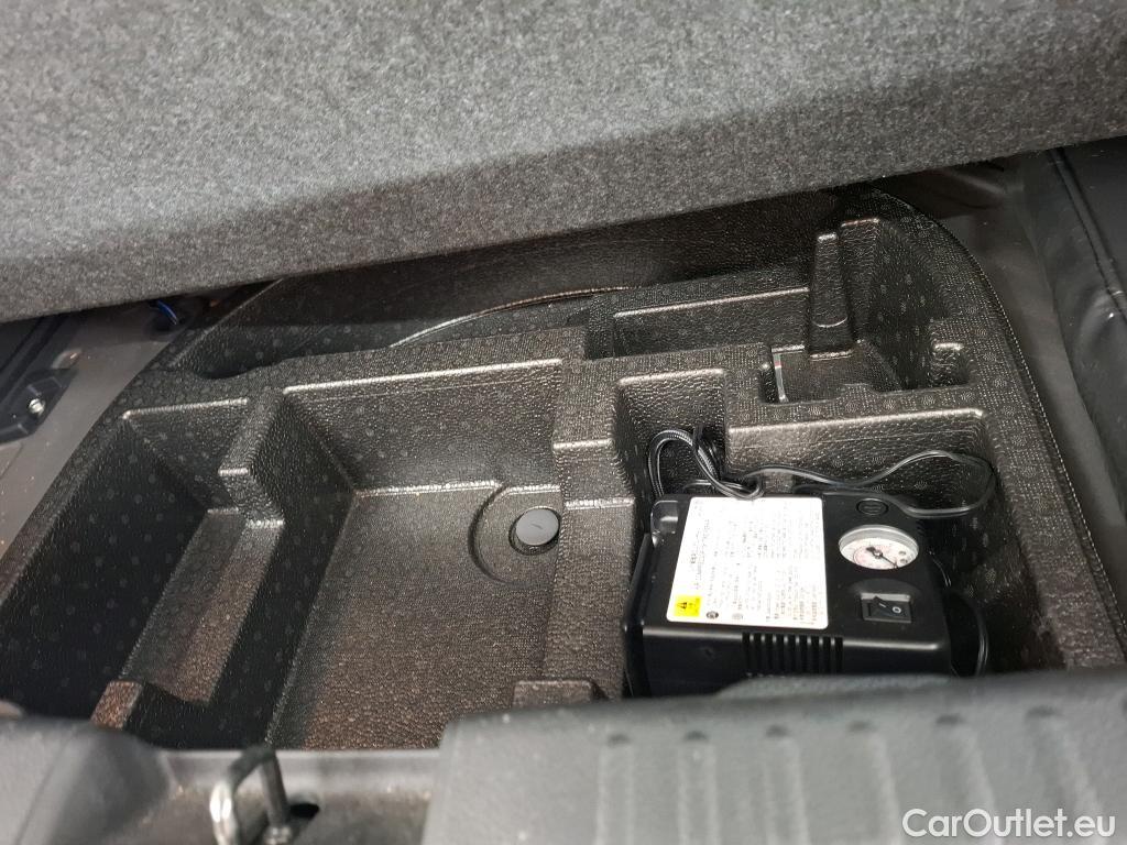  Toyota  Yaris TOYOTA  Hybride  2019  5P  Berline Hybride 116h Dynamic Business Beyond Zer #7