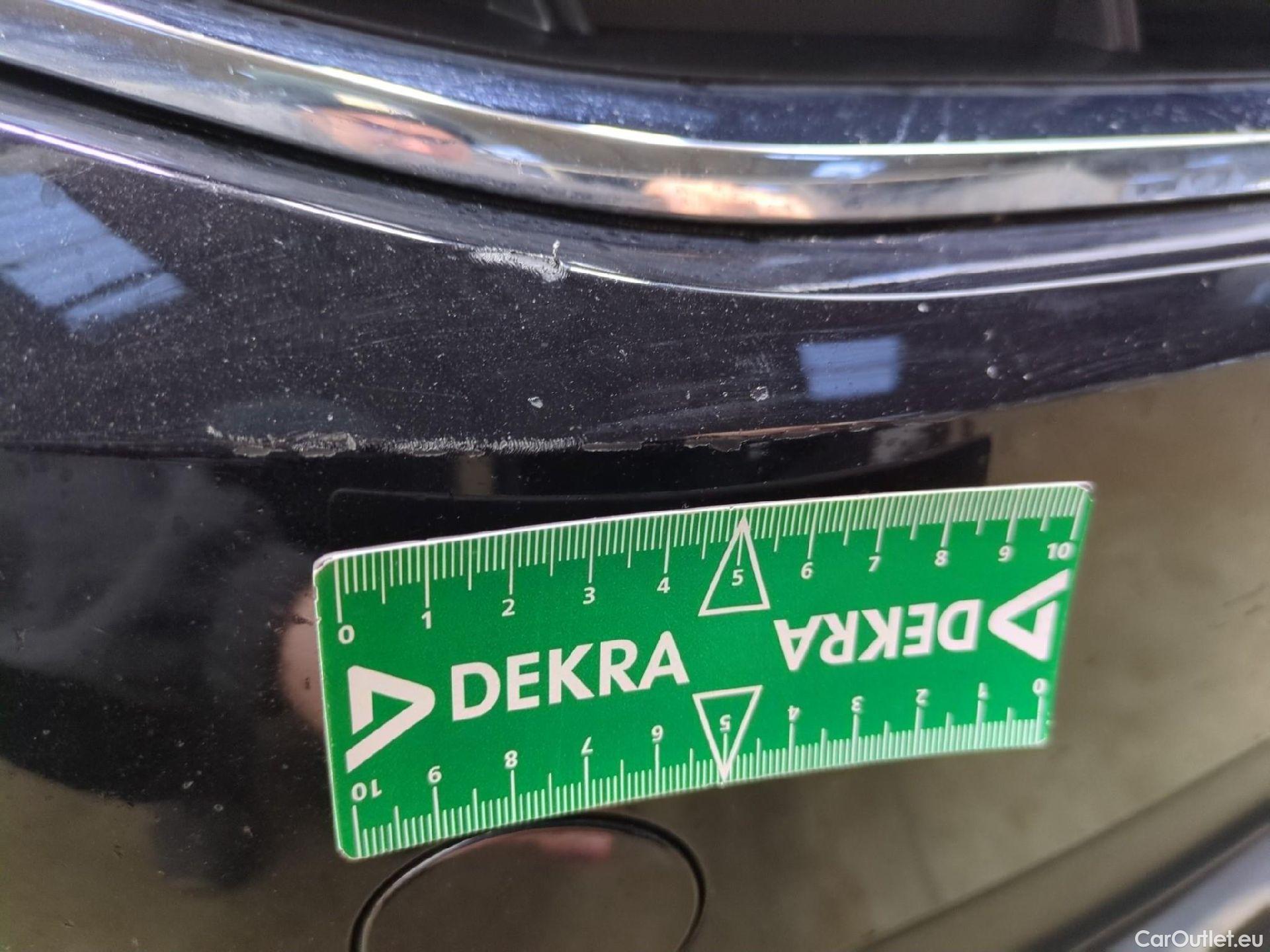  Volkswagen  Tiguan VOLKSWAGEN  / 2020 / 5P / SUV 2.0 TDI 150 DSG7 LIFE PLUS #34