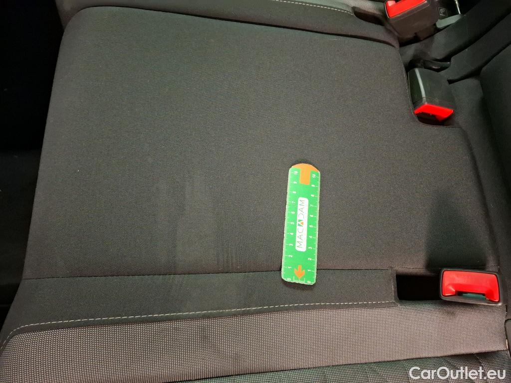  Volkswagen  Tiguan VOLKSWAGEN  / 2020 / 5P / SUV 2.0 TDI 150 DSG7 Life Business #32