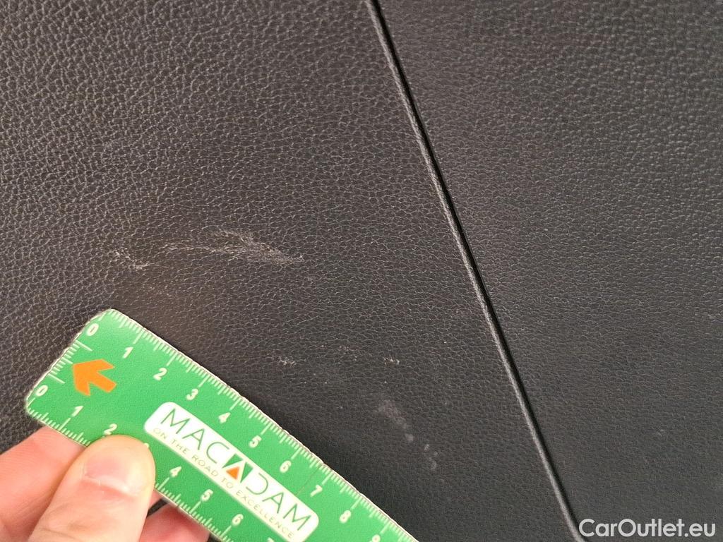  Volkswagen  Tiguan VOLKSWAGEN  / 2020 / 5P / SUV 2.0 TDI 150 DSG7 Life Business #17